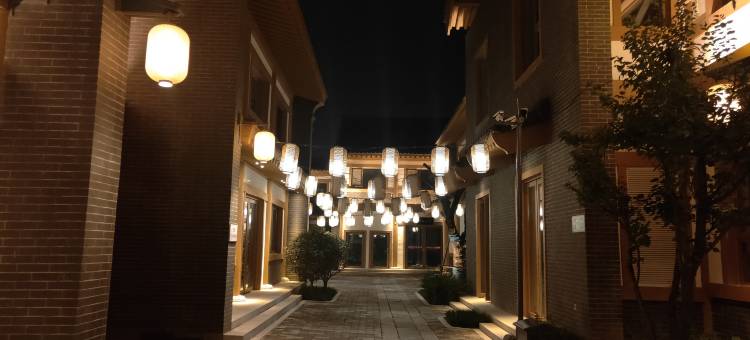 望山居酒店(龙门石窟西北游客中心店)图片