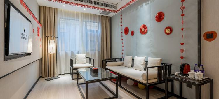 名派大酒店(鹿邑卫真路店)图片