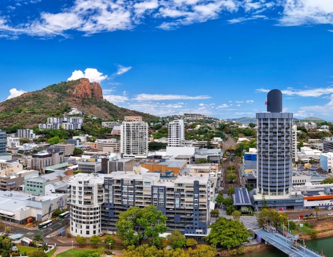 Hotel Grand Chancellor TownsvilleOver view