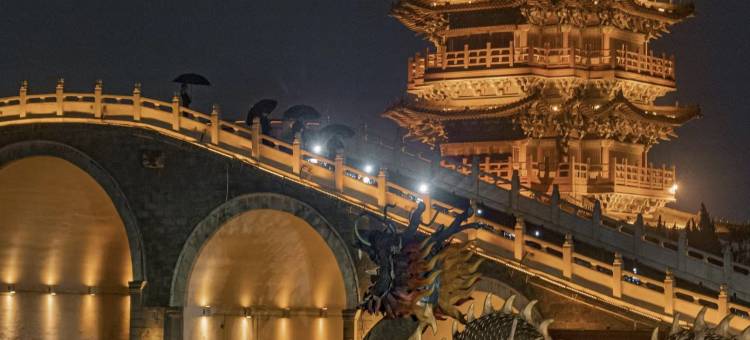 欢愉设计师酒店(开封鼓楼广场店)图片