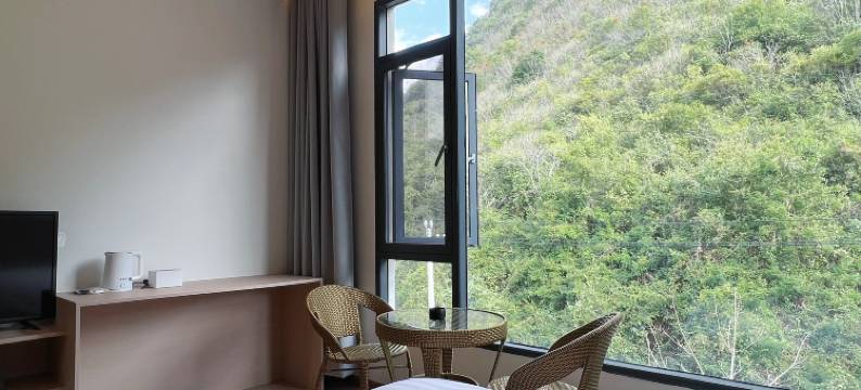 罗平山水间客栈图片