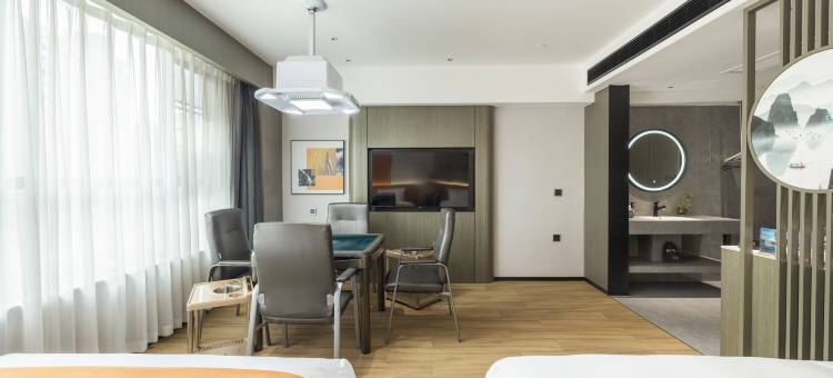 世家国际酒店(石门北站店)图片