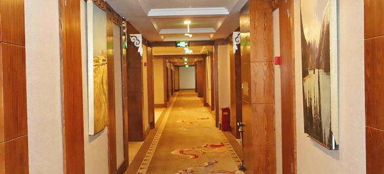 雅江县邑都大酒店(县政府木雅广场店)图片