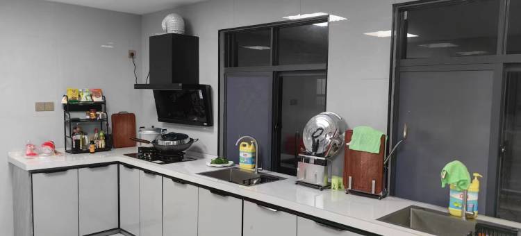 万尾金滩逸海居民宿图片