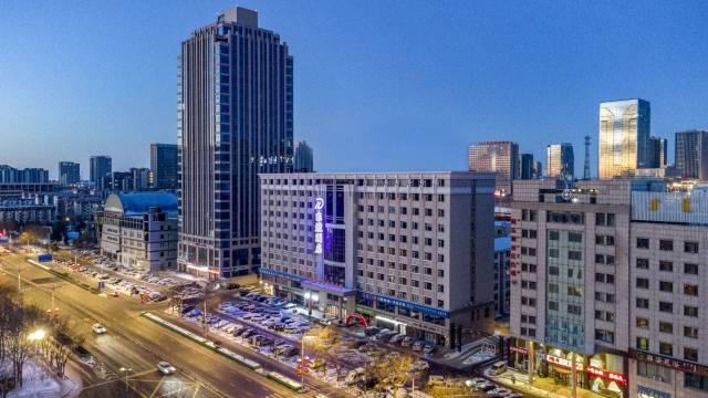 东煌酒店(鄂尔多斯万达广场店)