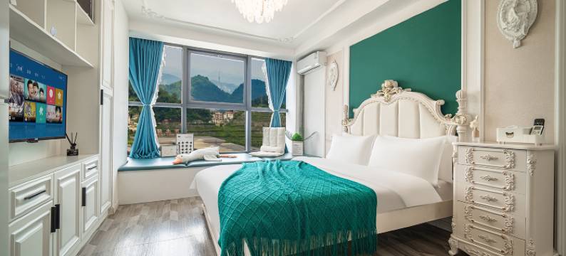 云上人家民宿(贵阳北站梦想城店)图片