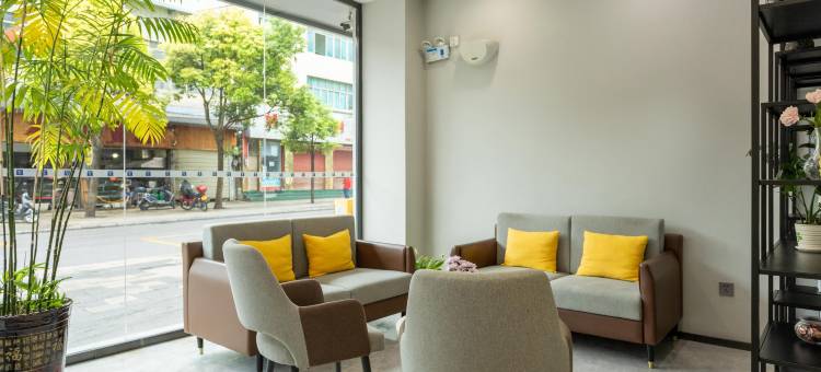 7天优品酒店(兴义坪东大道店)图片