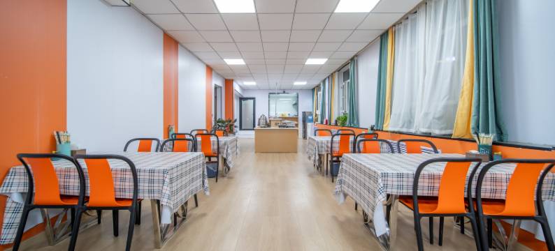 伊宁天鼎大酒店(六星街店)图片