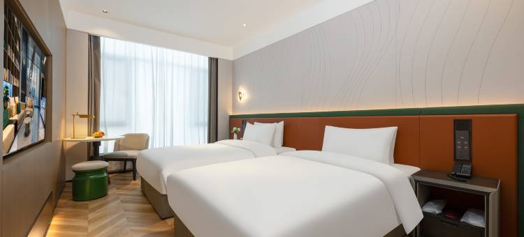 伊宁喀赞其景区机场美仑酒店图片