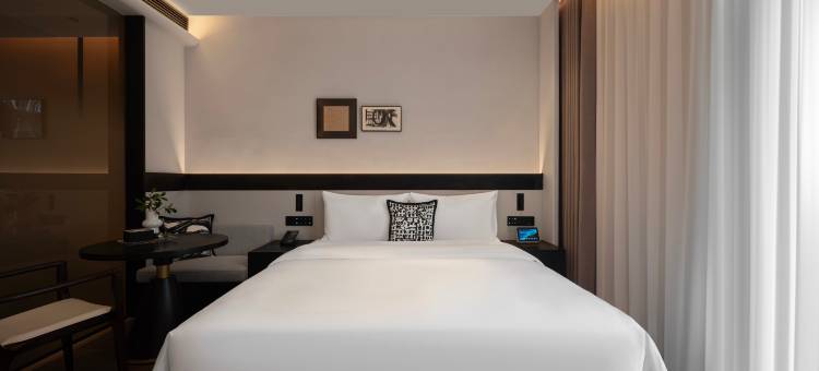 阅曼湖畔酒店(嘉陵南湖凯旋广场店)图片