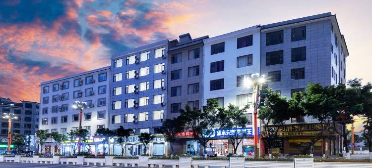 朵兰·智能影音酒店(大理高铁站洱海公园店)图片