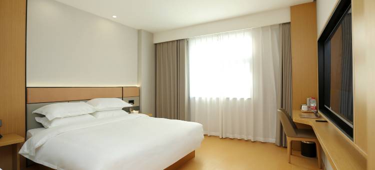 云芮酒店(新乡金穗大道人民公园店)图片