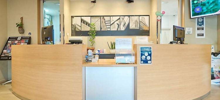 巴塞罗那科内拉费拉旅屋酒店(Travelodge Barcelona Cornellà Fira)图片