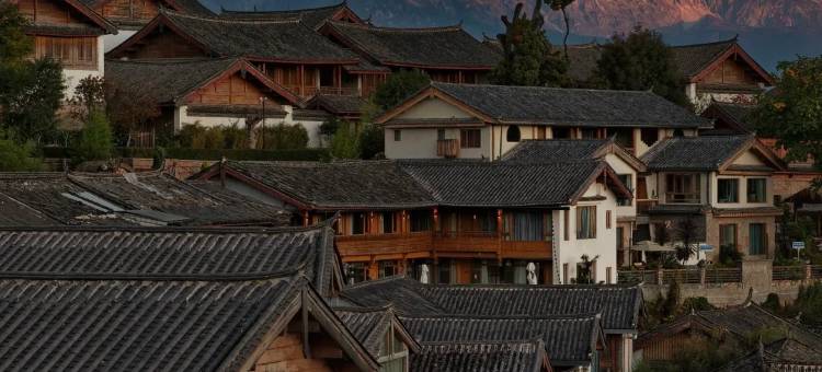 丽江古城半山归吾•山隐日照金山丨观古城全景美宿(大水车店)图片
