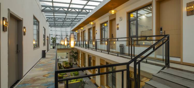 青山云舍(五台山风景区店)图片