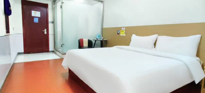 青桔酒店(正定古城小商品夜市店)图片