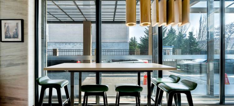 艾扉酒店(长春中东大市场吉大三院店)图片