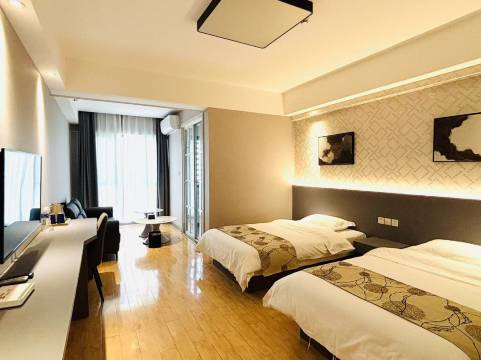 凯瑞公寓(洛阳龙门高铁站正大国际广场西区店)