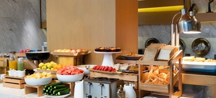 上海艺龙酒店(浦东金桥LaLaport店)图片