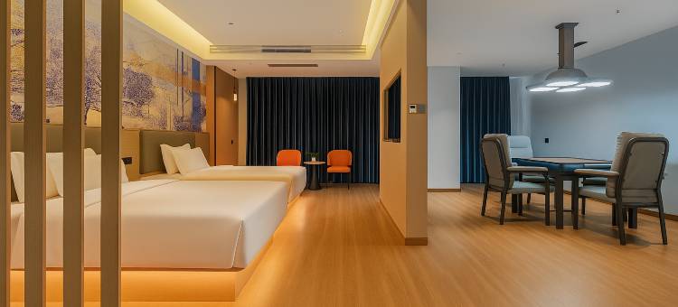 建水古城·云上邻栖｜CinemaBathtub酒店(建水古城朝阳楼店)图片