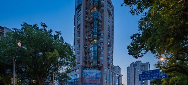 艺龙安悦酒店(上海虹桥水城路地铁站店)图片