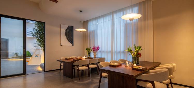 香川云归·诧寂艺术空间HOMESTAY·巨幕投影富氧观景民宿(古城店)图片