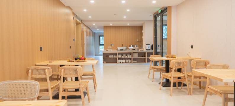 敦煌栖隅库姆塔格酒店(鸣沙山月牙泉店)图片