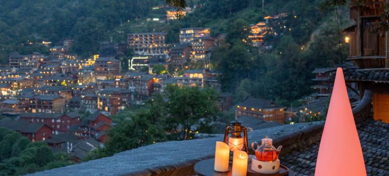 云隐雅居·云巅回廊全景民宿(西江千户苗寨观景台店)图片