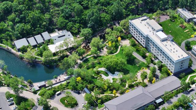 芬享民宿(阿那亚雾灵山店)