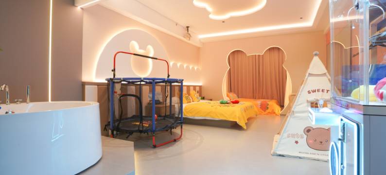 熊孩子亲子民宿(中华巴洛克店)图片