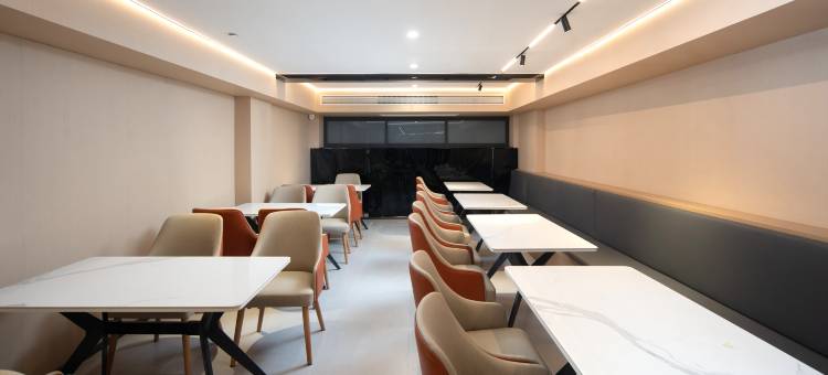 悦喜酒店(镇平石佛寺玉器市场.石佛寺玛瑙巷店)图片