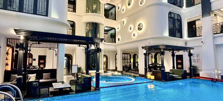 西双版纳景洪澜泊设计师酒店(告庄星光夜市店)图片