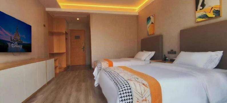 喆霆电竞酒店(泸县万福广场店)图片