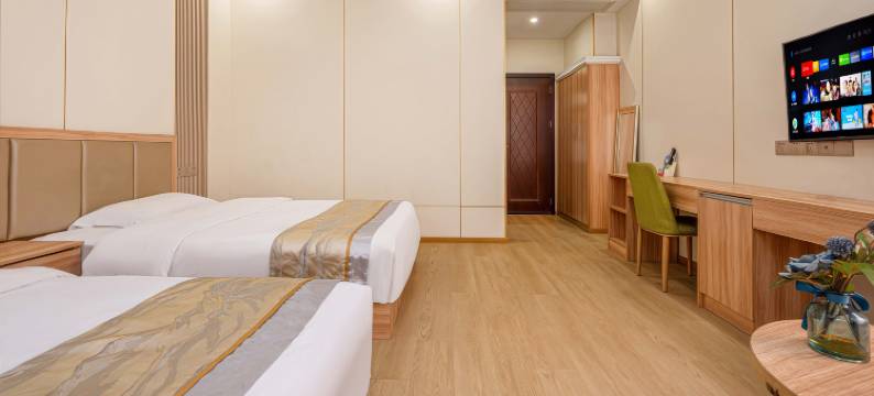 小驻·轻奢主题酒店(自贡华商国际城店)图片