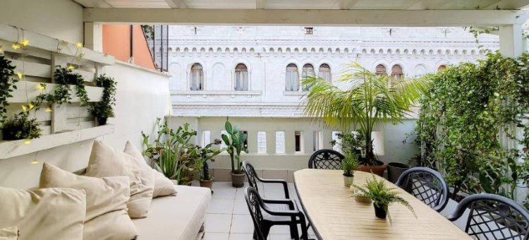 2 bedrooms Penthouse in the city center图片