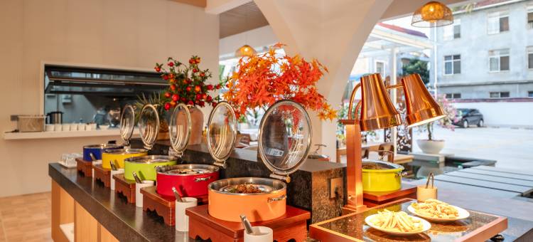 犀鸟谷假日酒店(芒市广场店)图片