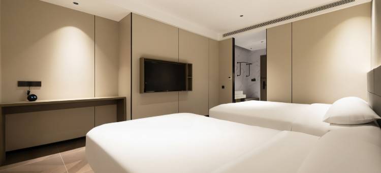 如家UP华驿精选酒店(天津津南环湖医院店)图片