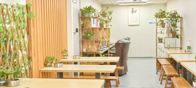 露染青年公寓(慧宇大厦店)图片