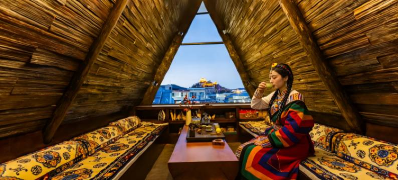 香境芳唐XIANGGELILAFTA·FANGTANG悦氧观景美宿(独克宗古城店)图片