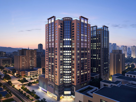 西安高新科技路地铁站亚朵酒店