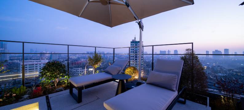 郡兰德设计师艺术酒店(南昌滕王阁万寿宫店)图片