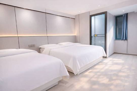 应天下马客栈(中山陵景区下马坊地铁站店)