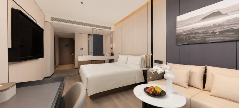 宁波镇海枫园地铁站亚朵酒店图片