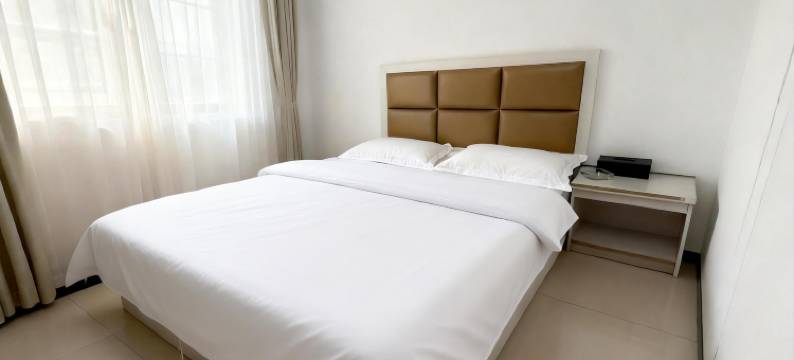 厦兰电梯民宿(佛山西站店)图片