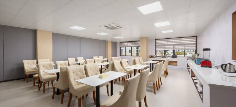 艺龙安云酒店(深圳福城街道店)图片