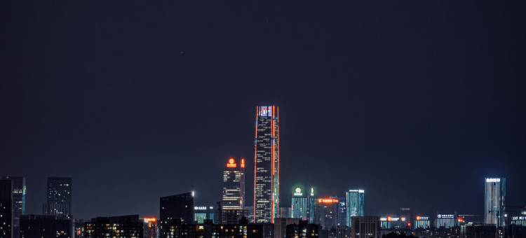 蜀黔•山隐酒店(花果园购物中心白宫艺术中心店)图片