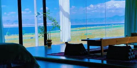 青海湖卡巴倉·措瓊諾日野奢民宿