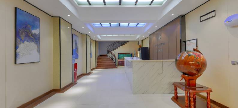 铂悦轻奢酒店(泰山路世纪华联店)图片