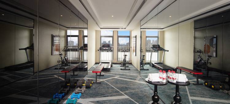 康福瑞酒店(重庆龙湖时代天街歇台子地铁站店)图片