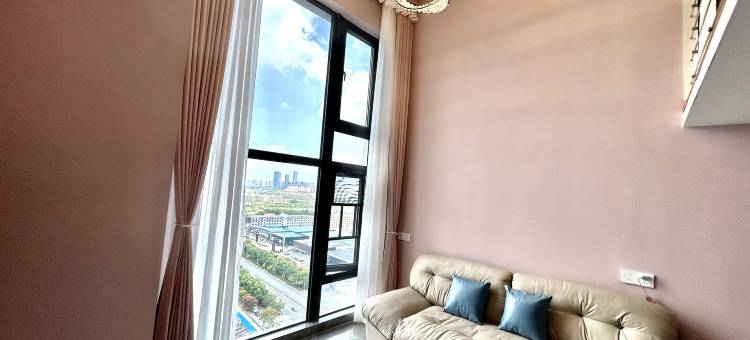 菲悦·轻奢Loft公寓(龙湖天街李巷地铁站店)图片